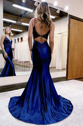 Satin Mermaid Deep V-neck Prom Dresses With Lace Appliques
